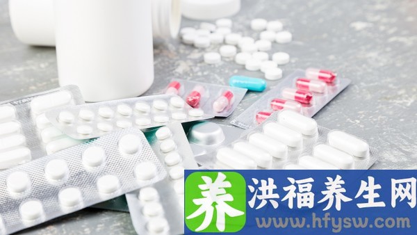 药物过敏会引起身上浮肿吗感觉热热的