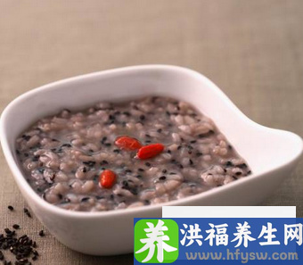 秋季喝什么粥 七款<a href=http://www.duomehao.com target=_blank class=infotextkey>养生</a>粥滋阴养肺