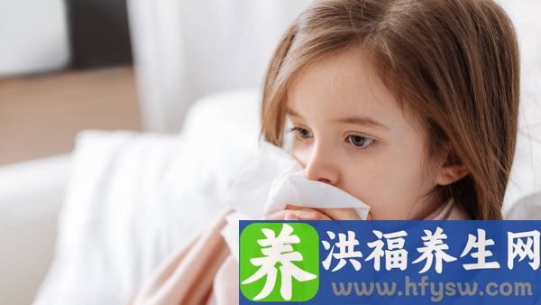 如何阻止女孩流鼻血