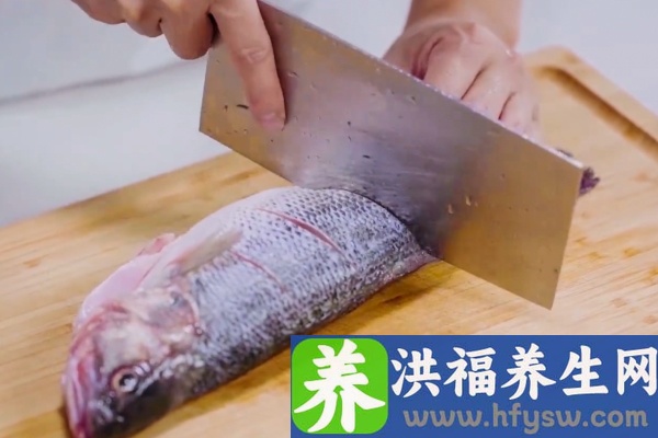 鲈鱼的功效与作用、禁忌和食用方法