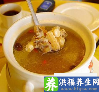秋季<a href=http://www.duomehao.com target=_blank class=infotextkey>养生</a>汤煲汤食谱 八款靓汤预防秋燥