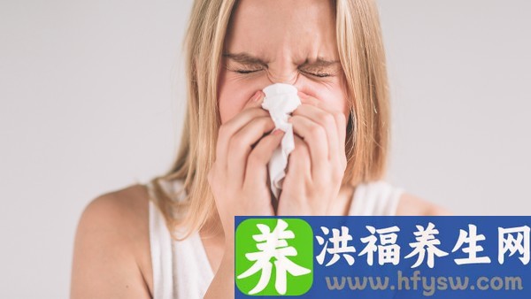 苍耳子鼻炎胶囊能和抗病毒口服液一起吃吗 急性鼻炎发作怎么治疗