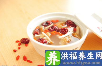 春季喝什么汤 十款<a href=http://www.duomehao.com target=_blank class=infotextkey>养生</a>汤润肺除燥