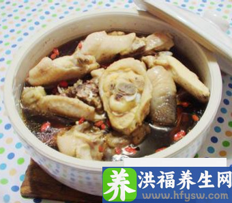 冬季手脚冰凉怎么调理 五款养生汤帮你暖身御寒