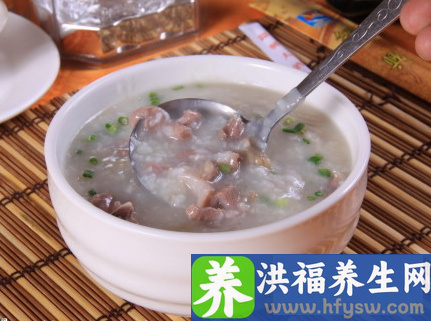 夏季喝什么粥好 十款<a href=http://www.duomehao.com target=_blank class=infotextkey>养生</a>粥预防中暑