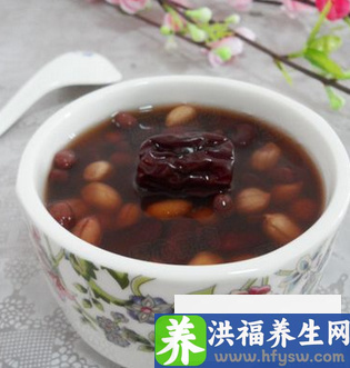四款补血养颜汤粥 补足血气吃出红润肌肤