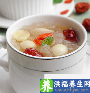 冬季喝汤更滋补 四款<a href=http://www.duomehao.com target=_blank class=infotextkey>养生</a>汤润肺去燥