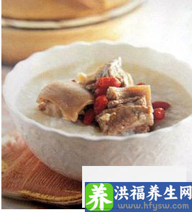 冬季养胃食疗 告别胃病要多喝肉粥
