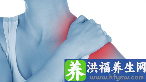 两个肩胛骨疼是怎么回事