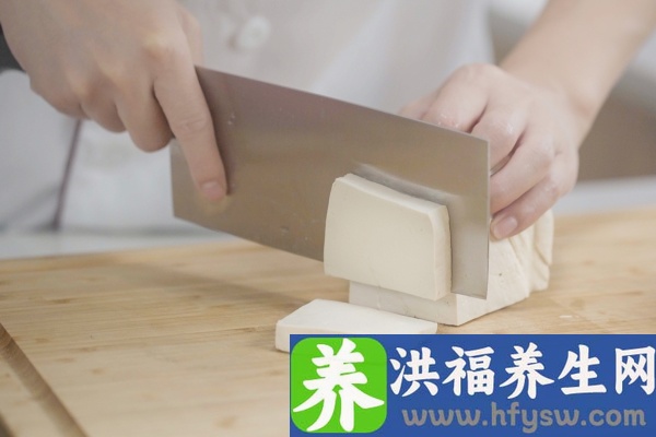 豆腐的功效与作用、禁忌和食用方法