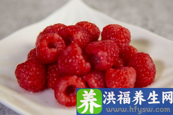 树莓的功效与作用、禁忌和食用方法