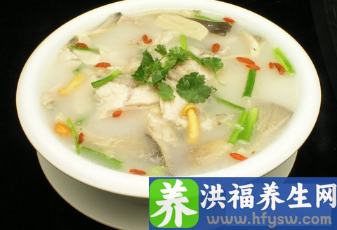 五款冬季<a href=http://www.duomehao.com target=_blank class=infotextkey>养生</a>汤做法 抵御寒冷预防疾病