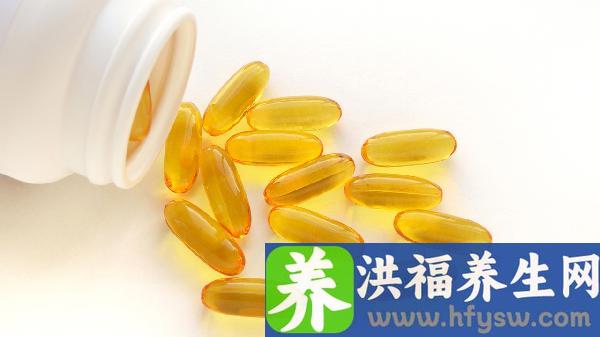 嘴唇干裂起皮补充什么维生素