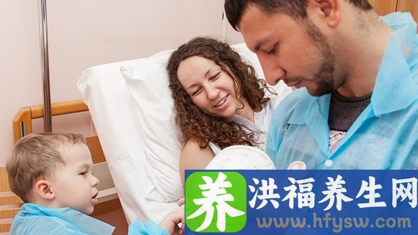 婴儿便秘吃什么调理效果好？ 新生儿便秘的原因是什么？