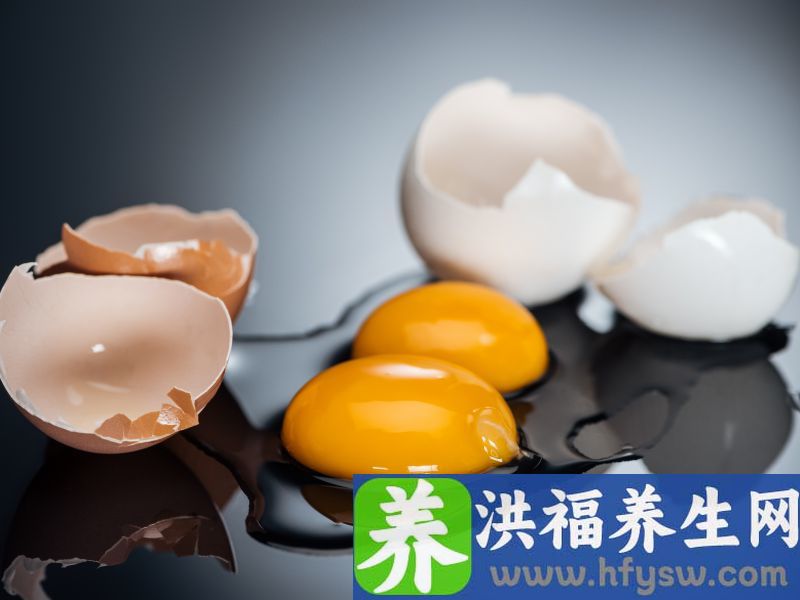 提醒：缺乏蛋白质时，身体会出现这些迹象，不同人群对照一下