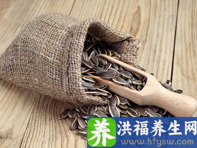 瓜子是肿瘤的“加速器”？忠告：这3种瓜子，再馋也别买