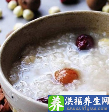 冬季<a href=http://www.duomehao.com target=_blank class=infotextkey>养生</a>关键健脾胃 7款<a href=http://www.duomehao.com target=_blank class=infotextkey>养生</a>粥健脾暖胃