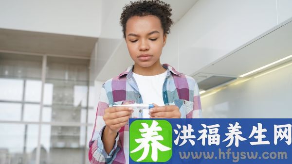 39度5反复发热了4天是什么原因