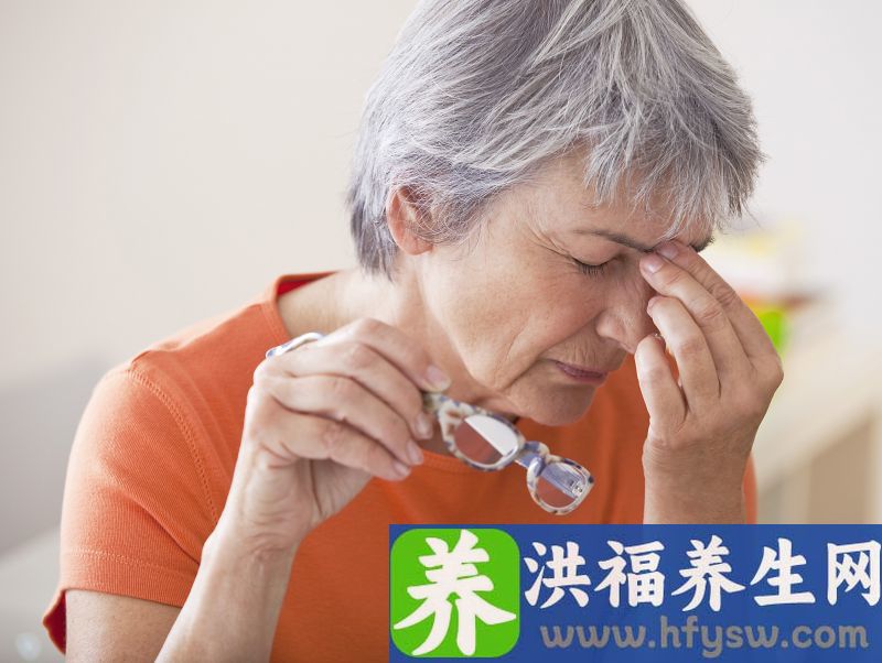 老年人喝水有“讲究”，做完这3件事，不急于喝水，对健康有好处