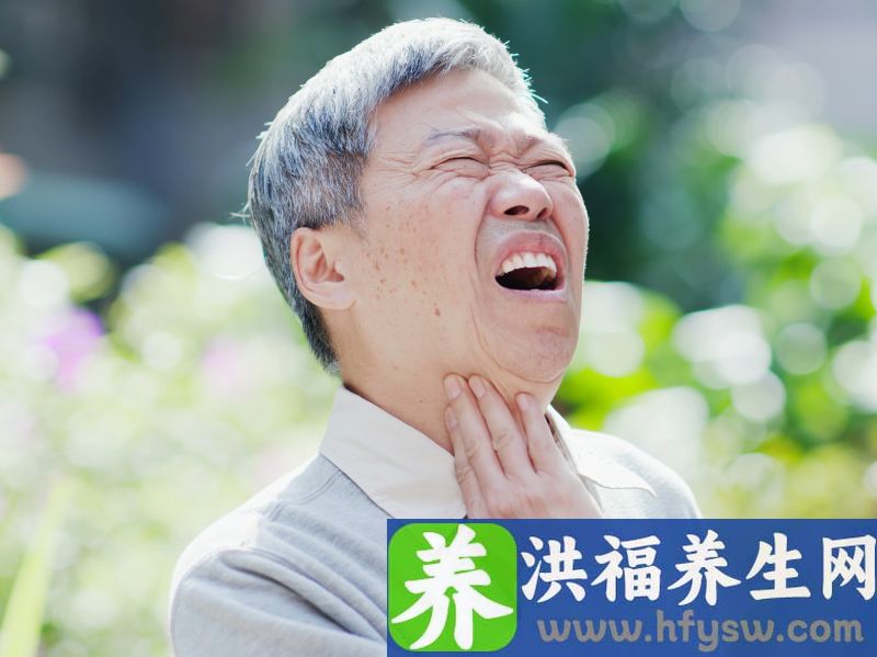 食管癌一检查就是晚期？3个症状其实早就在提醒，不少人都忽略了