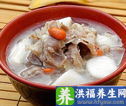 冬季手脚冰凉是气血不足 六款<a href=http://www.duomehao.com target=_blank class=infotextkey>养生</a>汤补足气血