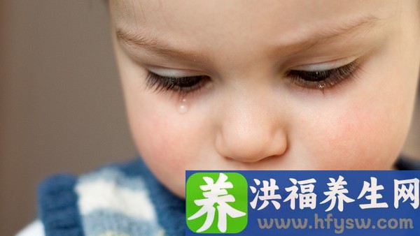14岁孩子热伤风吃什么药 孩子热伤风能喝小柴胡颗粒吗