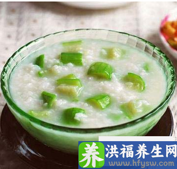 适合夏季<a href=http://www.duomehao.com target=_blank class=infotextkey>养生</a>八款粥 黄瓜粥清热解毒