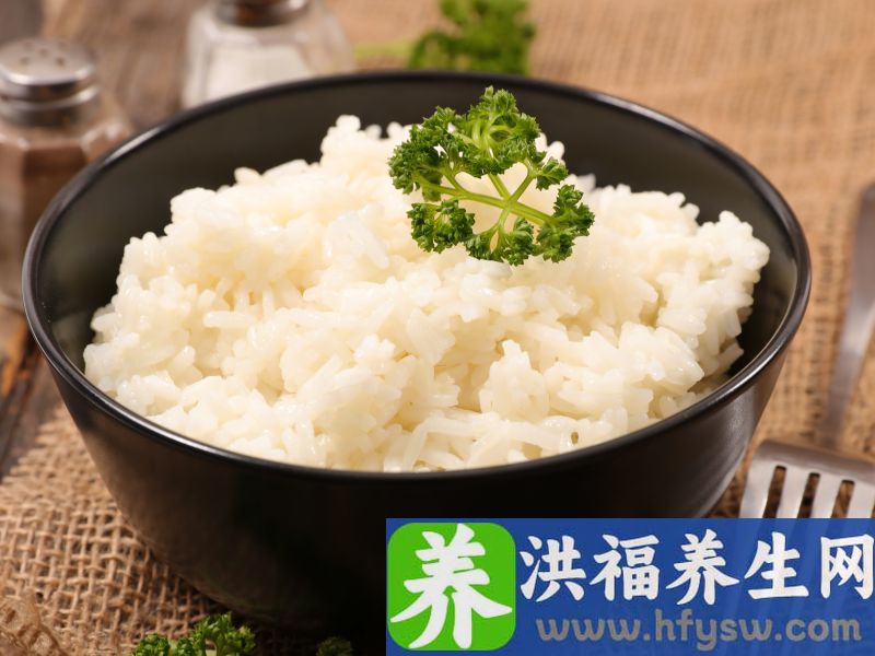 每天都是“干饭人”得注意：最好少吃这3类饭，容易让身体受伤