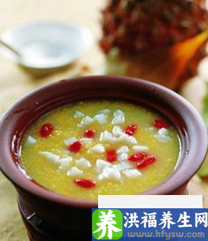 冬季喝粥养生效果佳 药膳粥益智增神强身