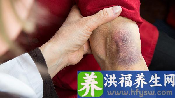 肺脓肿主要原因是什么引起的