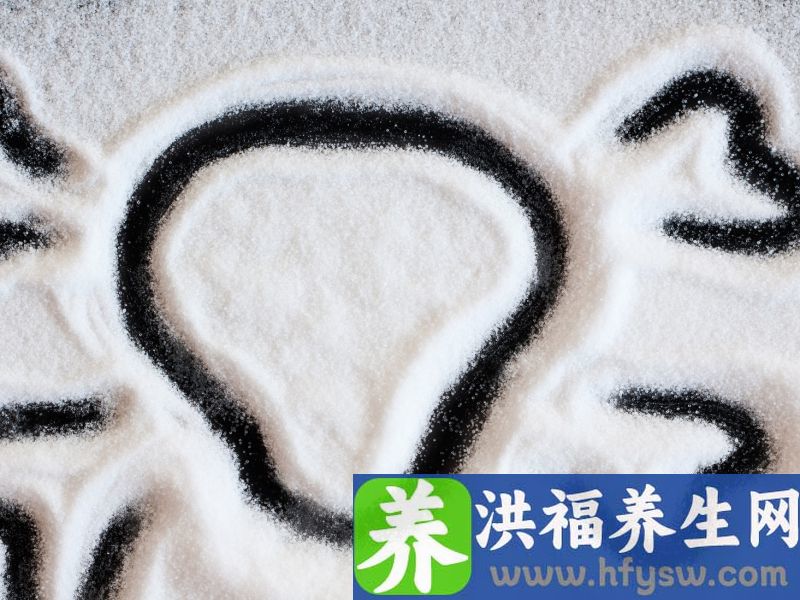 身体出现3个迹象，别忽视，或是在提醒你盐摄入量超标了