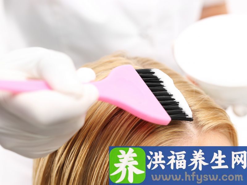 染头发后虽然很美，但3个危害会靠近你，劝你最好不要染发