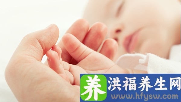 接种轮状病毒疫苗需要注意什么？口服轮状病毒疫苗前后半小时内不能吃什么