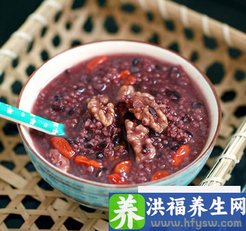 金秋十月喝什么粥 九款<a href=http://www.duomehao.com target=_blank class=infotextkey>养生</a>粥养胃润燥