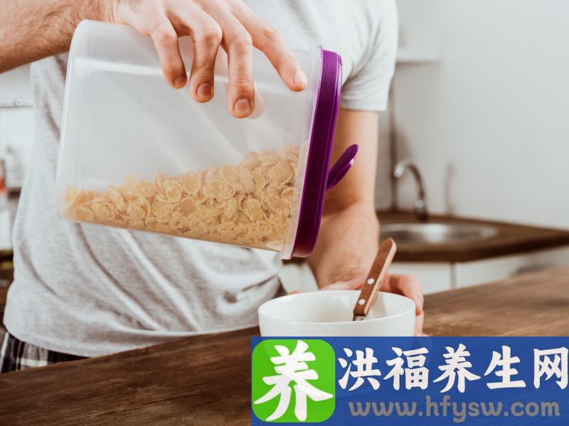 想要早餐吃得营养又健康？提醒：这3种营养元素缺一不可！