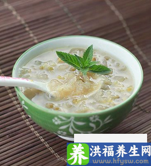 冬季<a href=http://www.duomehao.com target=_blank class=infotextkey>养生</a>食谱有哪些 四款食谱防病补气
