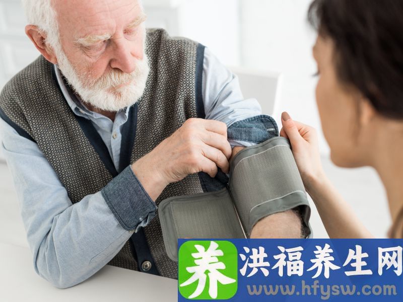 吃降压药不能喝牛奶？提醒：长期服用降压药，最好远离这“4物”