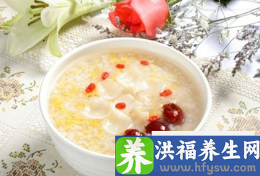 八款夏季<a href=http://www.duomehao.com target=_blank class=infotextkey>养生</a>粥的做法 有效补水开胃降暑