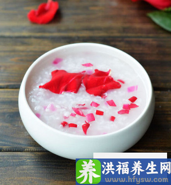 男人秋季进补<a href=http://www.duomehao.com target=_blank class=infotextkey>养生</a> 推荐十款<a href=http://www.duomehao.com target=_blank class=infotextkey>养生</a>粥强身健体