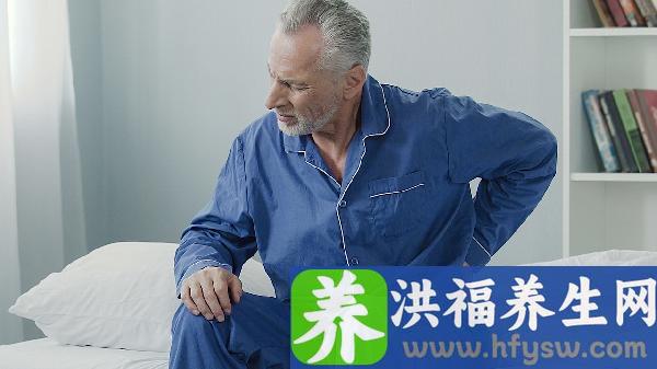 腰椎间盘突出压迫坐骨神经怎么治疗效果好