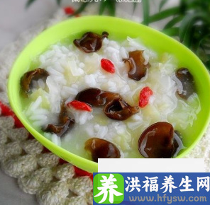 冬季四款减肥<a href=http://www.duomehao.com target=_blank class=infotextkey>养生</a>粥 苡仁红薯粥营养减脂