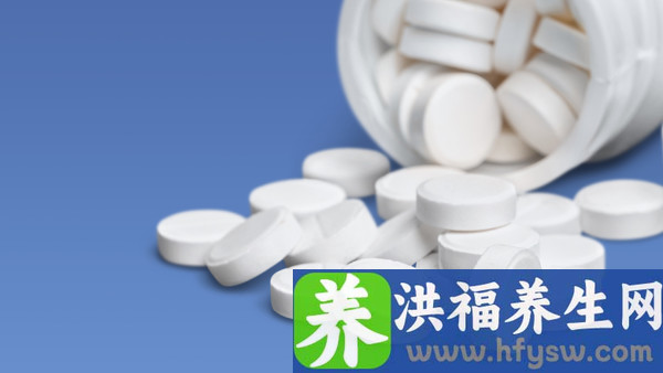 大学生是艾滋病的高发人群吗？艾滋病的初期症状是什么？