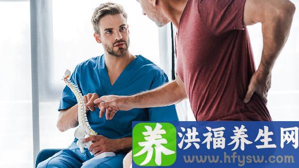 腰间盘突出压迫坐骨神经痛小腿肿怎么办