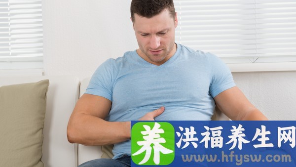 月经拖尾发黑小腹胀痛