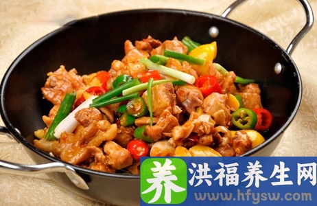 经典家常菜板栗烧鸡怎么做？ 秘制配方让你欲罢不能