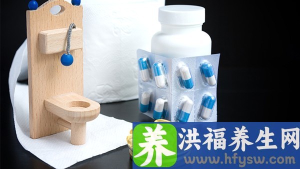 地衣芽孢杆菌活菌胶囊与布洛芬可以一起吃吗 吃药该不该喝水？