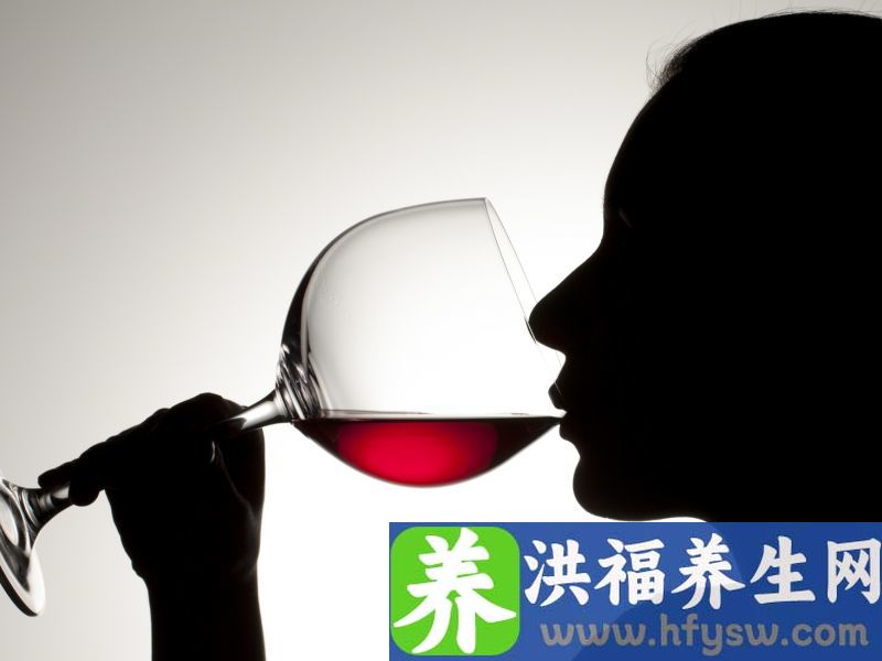 喝酒后吃什么不容易醉？推荐这3种食物，可以应对各种酒后不适
