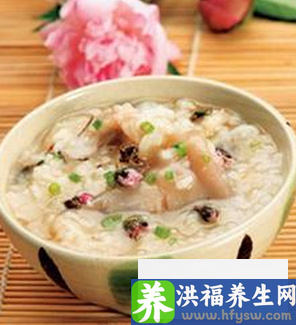 推荐六款养颜药膳粥 帮女性保持水嫩肌肤
