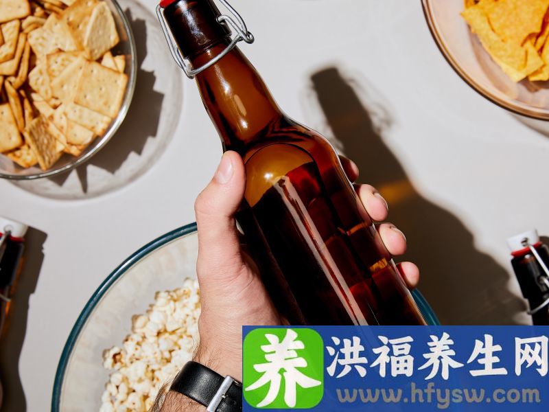 哪些人群不适合喝酒？这4类人在名单上，可别"自作自受"