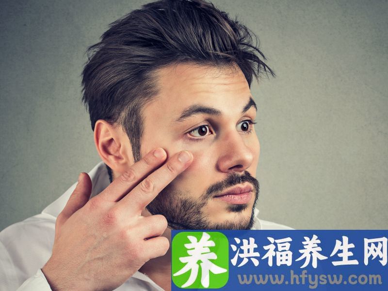 每天要睡几小时，才能把黑眼圈睡没？